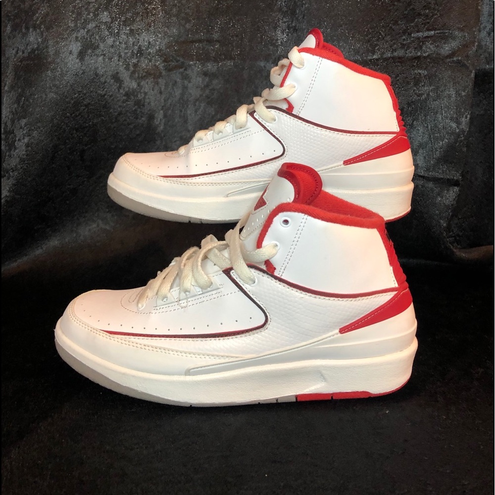 Air Jordan retro 2 (2014)